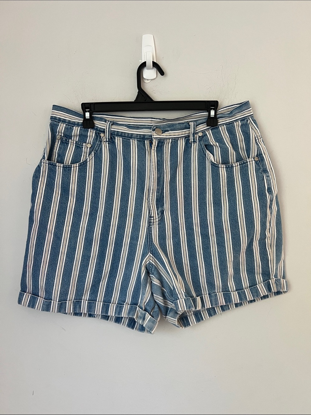 Vintage 90s Gitano Striped Mom Shorts 20W 🟨